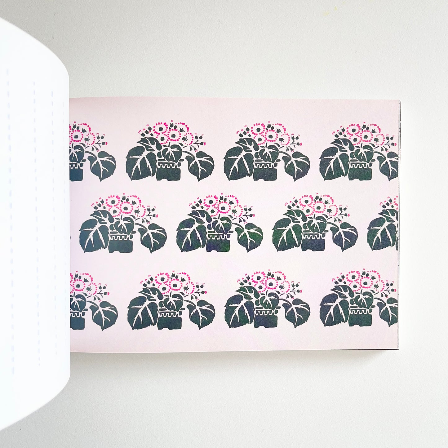 Retro Japanese Designs 100-Sheet Letter Book