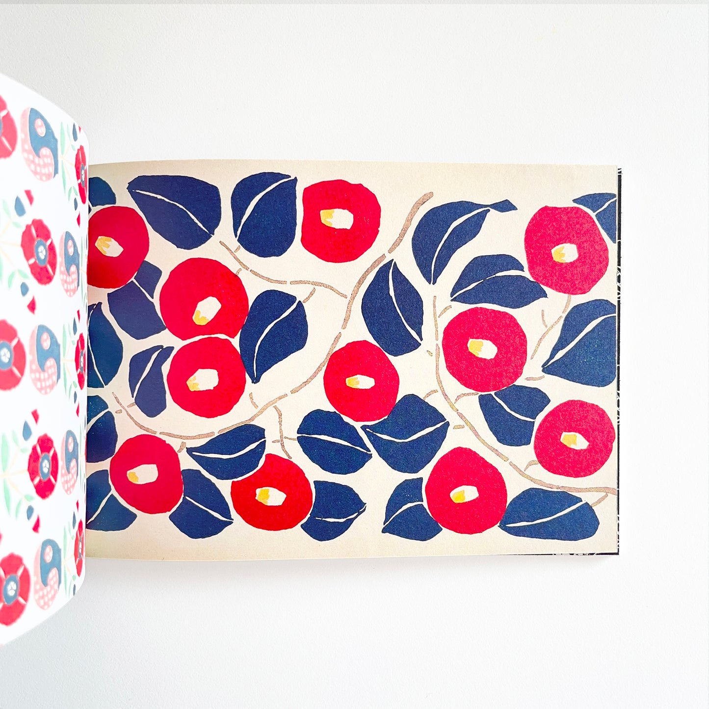 Retro Japanese Designs 100-Sheet Letter Book