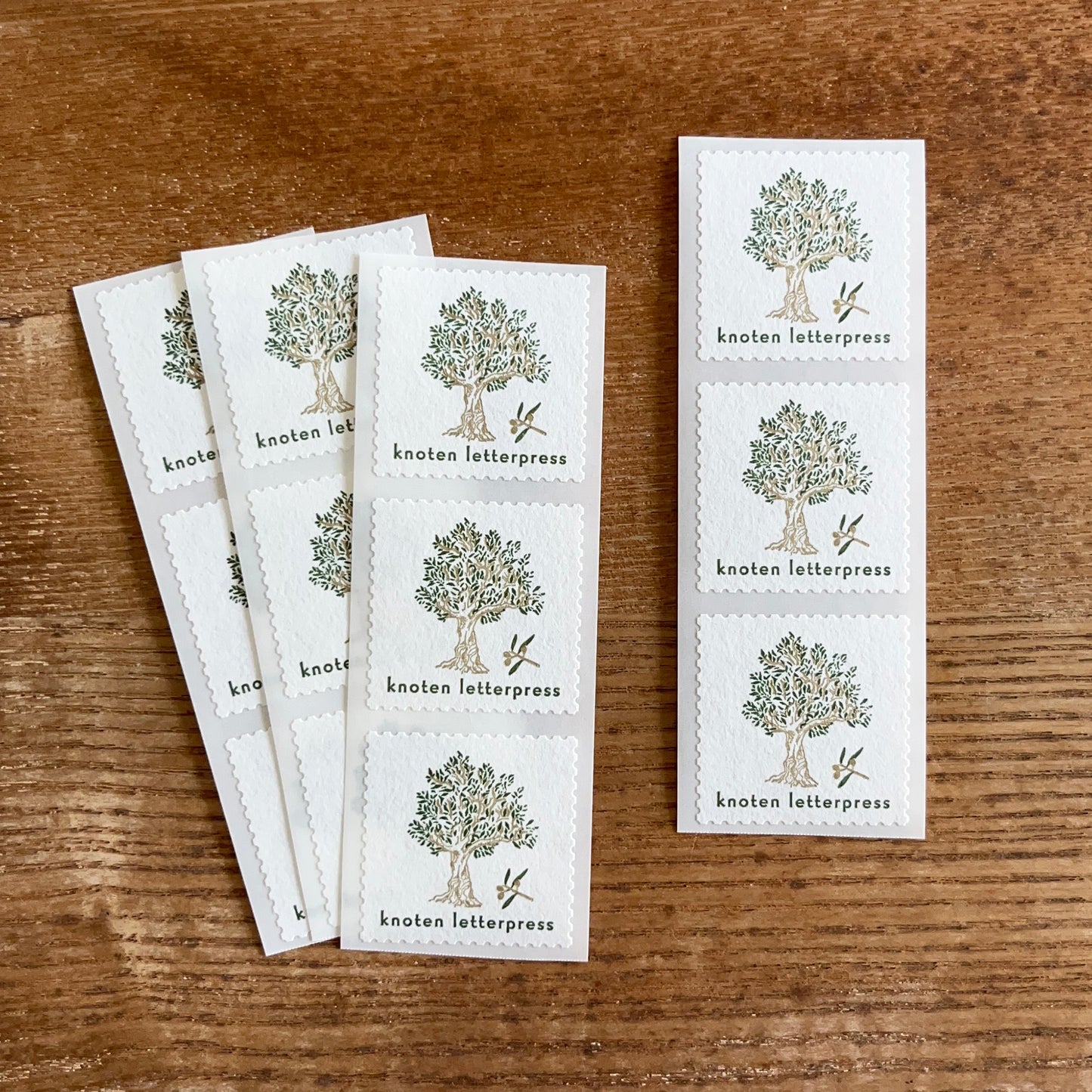 knoten letterpress Sealing Sticker Olive