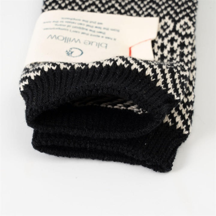 Blue Willow Cotton Patterned Socks (09 Black)